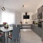 Nana By Interhome *
